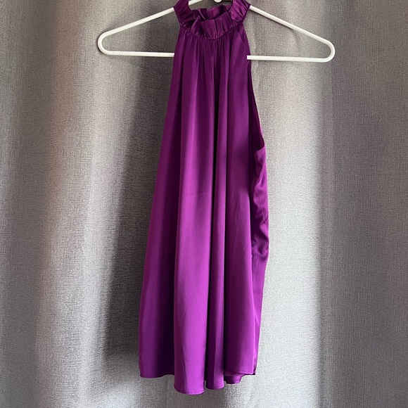 Satin Ruched Mock-Neck Shell ☀️ - Picture 2 of 4